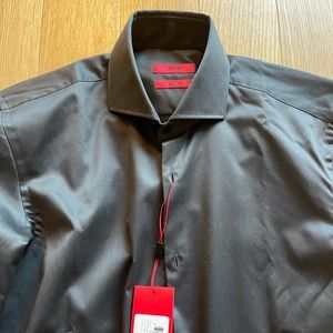 Men’s Gray Hugo Boss Dress Shirt